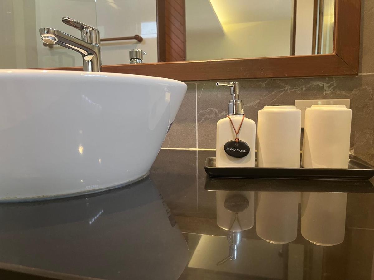 Treeya Lanta Hotel Ko Lanta Buitenkant foto